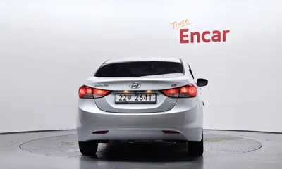 Hyundai Avante 2013, 97226 км, за 3575.37 USD