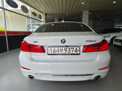 BMW 5-Series 2018, 178487 км, за 11636.22 USD