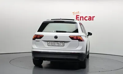 Volkswagen Tiguan 2020, 110923 км, за 12734.67 USD