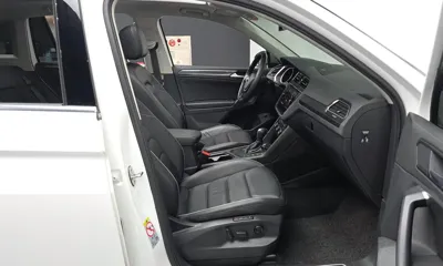 Volkswagen Tiguan 2020, 110923 км, за 12734.67 USD - фото 11