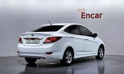 Hyundai Accent 2015, 78053 км, за 3583.06 USD