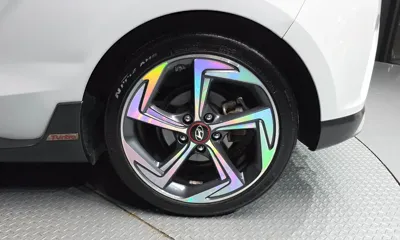 Hyundai Veloster 2018, 116227 км, за 6825.71 USD - фото 21
