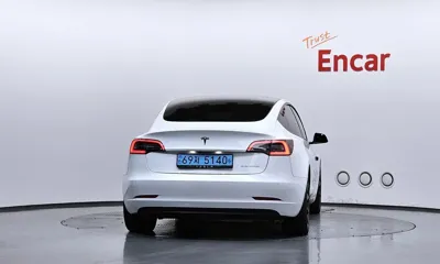 Tesla Model 3 2021, 183504 км, за 17001.44 USD