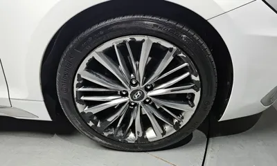 Hyundai Grandeur 2018, 188856 км, за 5949.24 USD