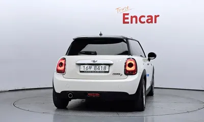 MINI Cooper 2015, 45345 км, за 5255.2 USD