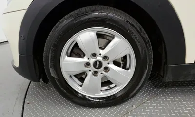 MINI Cooper 2015, 45345 км, за 5255.2 USD