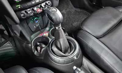 MINI Cooper 2015, 45345 км, за 5255.2 USD - фото 9