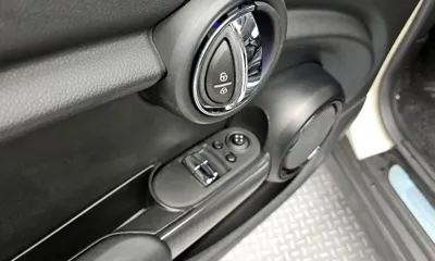 MINI Cooper 2015, 45345 км, за 5255.2 USD - фото 16