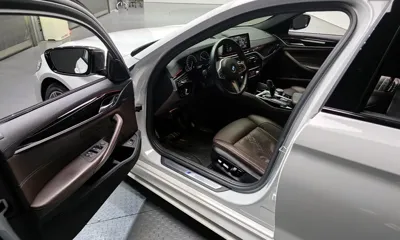 BMW 5-Series 2019, 59672 км, за 20482.32 USD - фото 10