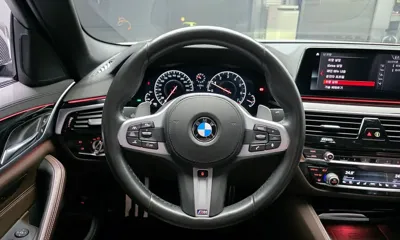 BMW 5-Series 2019, 59672 км, за 20482.32 USD - фото 13