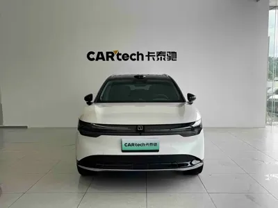 Zeekr 7X 2025, 20000 км, за 25566.46 USD