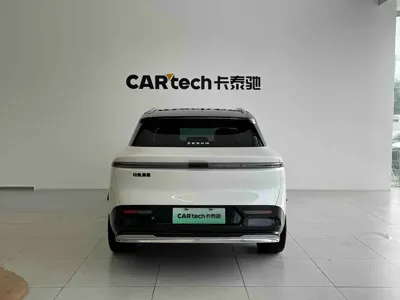 Zeekr 7X 2025, 20000 км, за 25566.46 USD