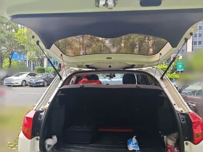 Suzuki Vitara 2018, 48500 км, за 8696.12 USD - фото 10