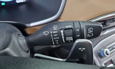 Hyundai Santafe 2022, 92410 км, за 18102.49 USD - фото 19