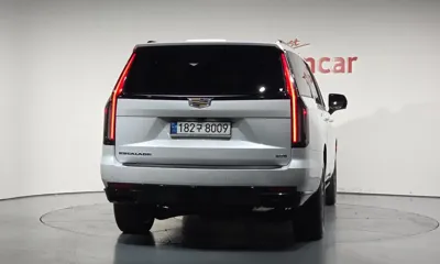 Cadillac Escalade 2023, 26531 км, за 70612.16 USD
