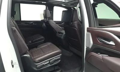 Cadillac Escalade 2023, 26531 км, за 70612.16 USD - фото 11