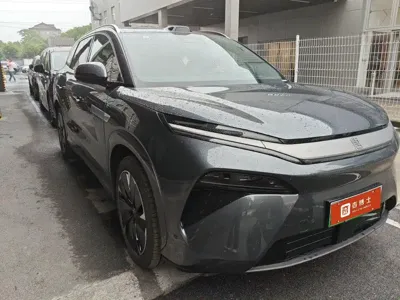 BYD 唐L 2025, 2600 км, за 34011.21 USD