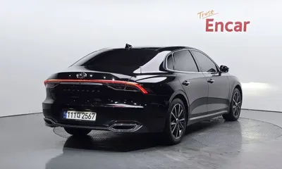 Hyundai Grandeur 2022, 70063 км, за 16612.39 USD
