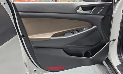 Hyundai Tucson 2019, 41967 км, за 11636.22 USD - фото 24