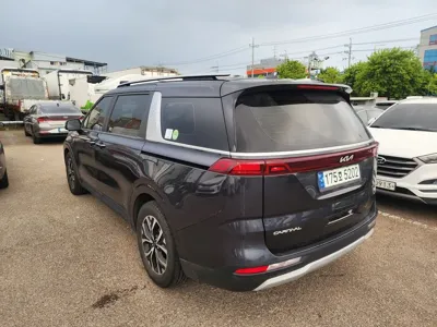 Kia Canival 2023, 76250 км, за 14268.99 USD