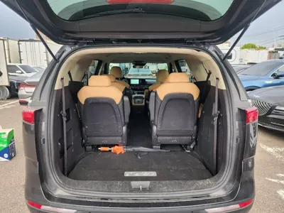 Kia Canival 2023, 76250 км, за 14268.99 USD - фото 12