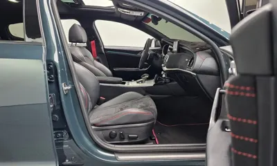 Kia Stinger 2022, 52344 км, за 24690.57 USD - фото 26