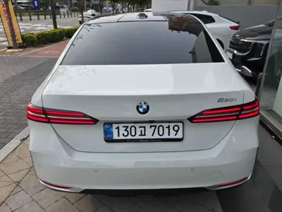 BMW 5-Series 2026, 2300 км, за 22180.37 USD