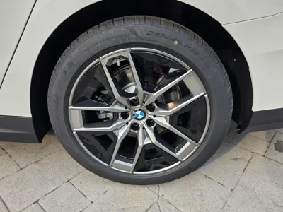 BMW 5-Series 2026, 2300 км, за 22180.37 USD