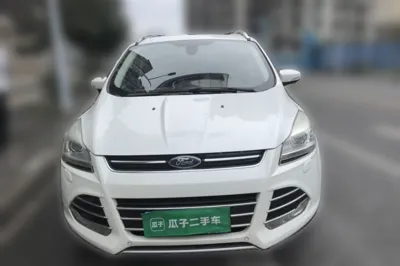 Ford Kuga 2015, 153800 км, за 5941 USD