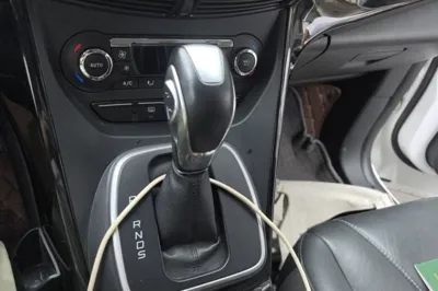 Ford Kuga 2015, 153800 км, за 5941 USD - фото 13