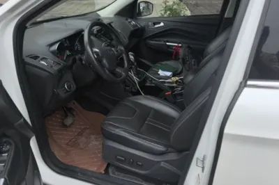 Ford Kuga 2015, 153800 км, за 5941 USD - фото 14