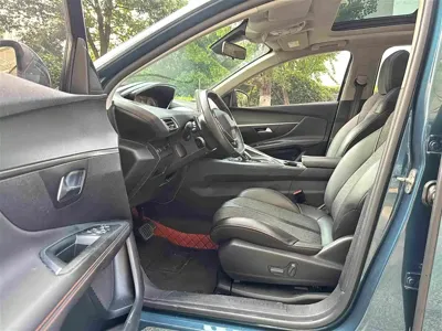 Peugeot 5008 2018, 89000 км, за 6886.27 USD