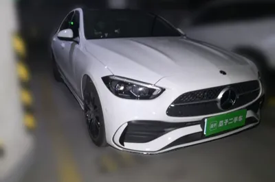 Mercedes-Benz C-Class 2024, 15100 км, за 33902 USD
