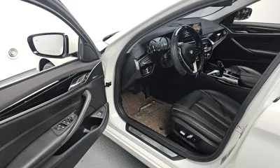 BMW 5-Series 2018, 91314 км, за 14647.92 USD - фото 12
