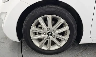 Hyundai Avante 2016, 145214 км, за 2953.92 USD
