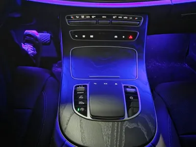 Mercedes-Benz E-Class 2023, 11000 км, за 31225.63 USD - фото 13