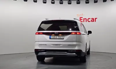 Kia Canival 2021, 108292 км, за 18241.05 USD