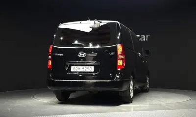 Hyundai Starex 2015, 194968 км, за 4069.84 USD