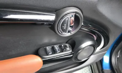 MINI Cooper Convertible