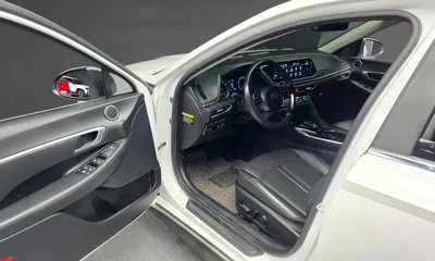 Hyundai Sonata 2020, 141601 км, за 9315.97 USD - фото 11