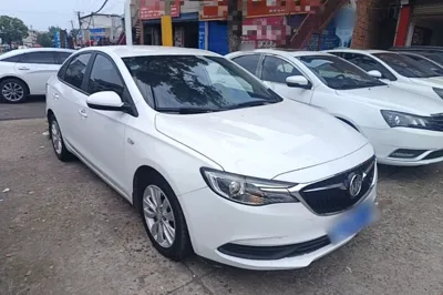 Buick GT 2021, 61200 км, за 7433 USD - фото 3