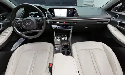 Hyundai Sonata 2020, 65290 км, за 13653.67 USD - фото 7