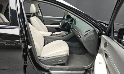 Hyundai Sonata 2020, 65290 км, за 13653.67 USD - фото 11
