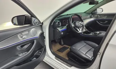 Mercedes-Benz E-Class 2019, 77772 км, за 17486.83 USD - фото 10