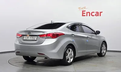 Hyundai Avante 2014, 175650 км, за 2459.07 USD