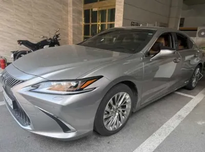 Lexus ES · 2019 год