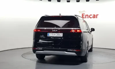 Kia Canival 2023, 43689 км, за 15426.02 USD