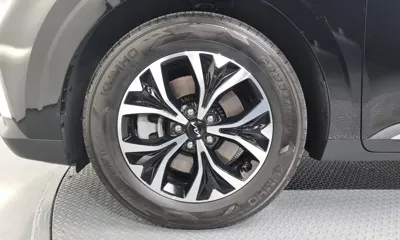 Kia Canival 2023, 43689 км, за 15426.02 USD