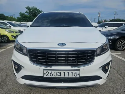 Kia Canival 2020, 135713 км, за 9780.75 USD