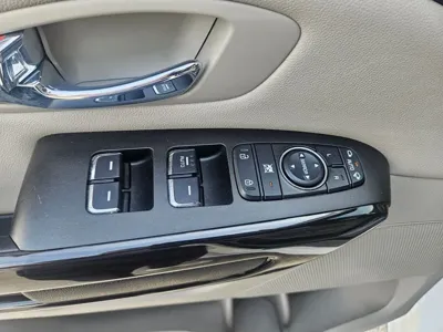 Kia Canival 2020, 135713 км, за 9780.75 USD - фото 11
